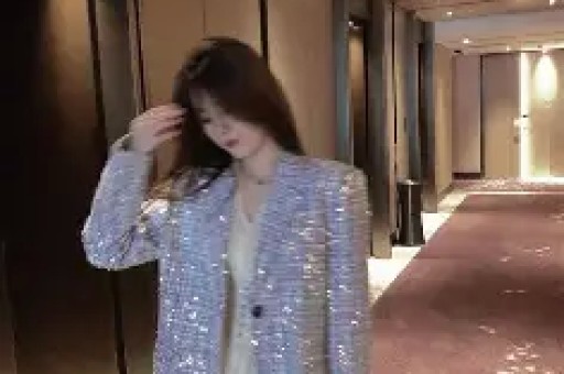 河南网红阿阳沉得住气完全不理会卓越和二狗的撕扯