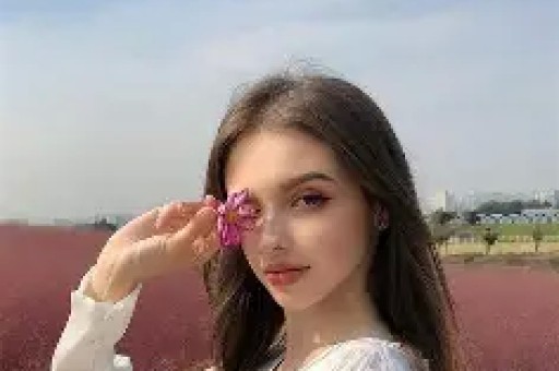 李连杰演短剧、吴启华“卖脸”中年演员的降维求生路怎么走？